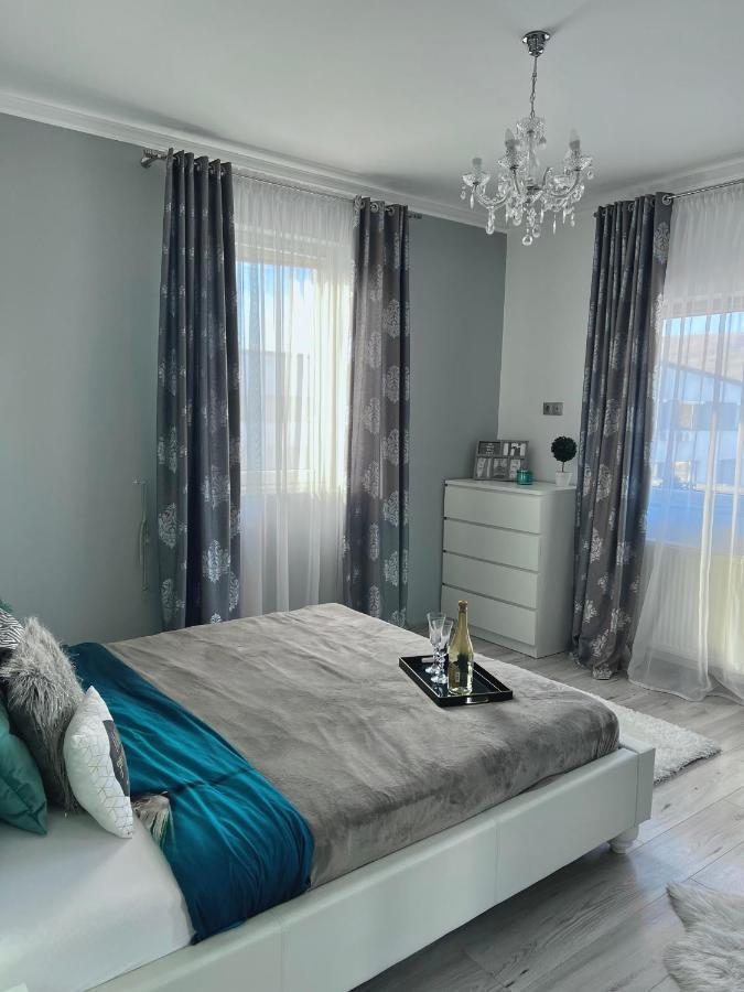 Luxurious Accommodation Floreşti Zewnętrze zdjęcie
