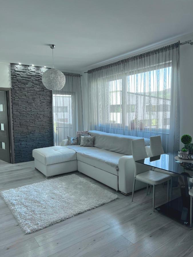 Luxurious Accommodation Floreşti Zewnętrze zdjęcie